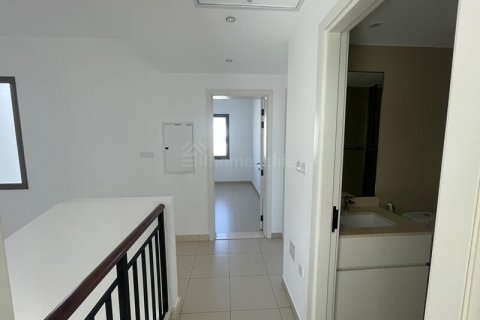 Townhouse til leje i Town Square, Dubai, UAE 3 soveværelser, 204 kvm № 693269 - foto 17