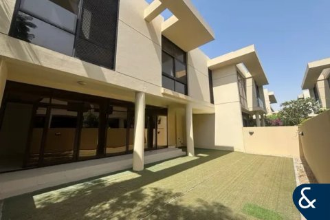 Townhouse sa DAMAC Hills (Akoya by DAMAC), Dubai, UAE 3 silid-tulugan, 253 sq.m. № 666280 - larawan 2