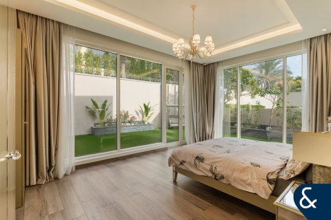 Vilë në Arabian Ranches, Dubai, Emiratet e Bashkuara Arabe 6 dhoma gjumi, 588 m2. № 667779 - Foto 10