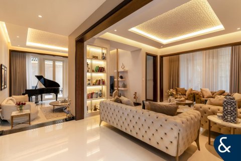 Vilë në Arabian Ranches, Dubai, Emiratet e Bashkuara Arabe 6 dhoma gjumi, 588 m2. № 667779 - Foto 3