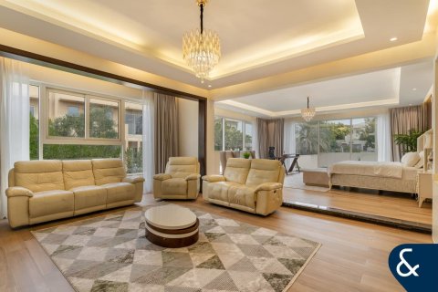 Vilë në Arabian Ranches, Dubai, Emiratet e Bashkuara Arabe 6 dhoma gjumi, 588 m2. № 667779 - Foto 12