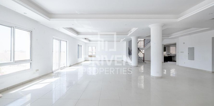 Вилла в Living Legends, Дубай, ОАЭ 6 спален, 756.04м2 № 762487
