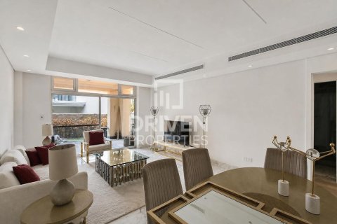 Apartment til leje i Downtown Dubai (Downtown Burj Dubai), Dubai, UAE 2 soveværelser, 163.32 kvm № 745013 - foto 2