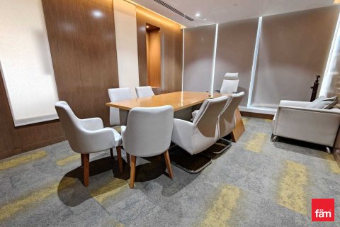 Office in Dubai, UAE 125 sq.m. № 655900 - photo 1
