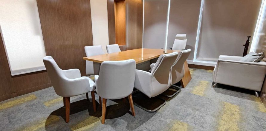 Office in Dubai, UAE 125 sq.m. № 655900