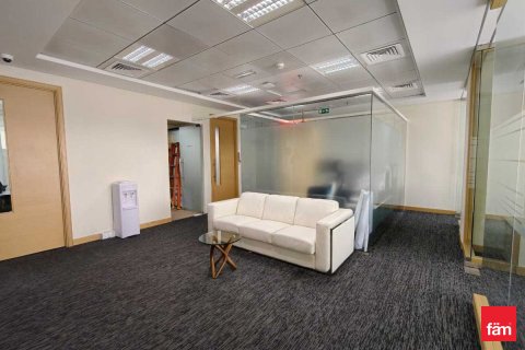 Office in Dubai, UAE 125 sq.m. № 655900 - photo 5