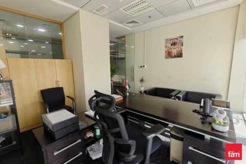 Office in Dubai, UAE 125 sq.m. № 655900 - photo 9