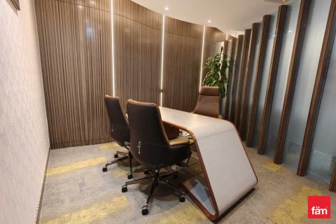 Toimisto Dubai, Arabiemiraatit 125 m2 № 655900