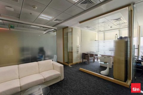 Office in Dubai, UAE 125 sq.m. № 655900 - photo 2
