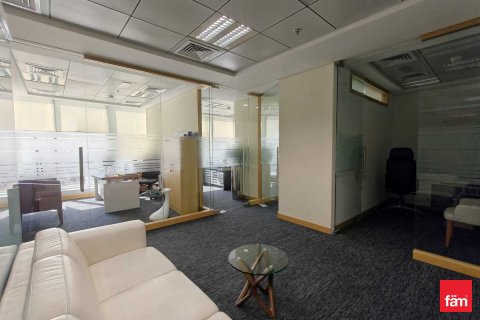 Office in Dubai, UAE 125 sq.m. № 655900 - photo 7
