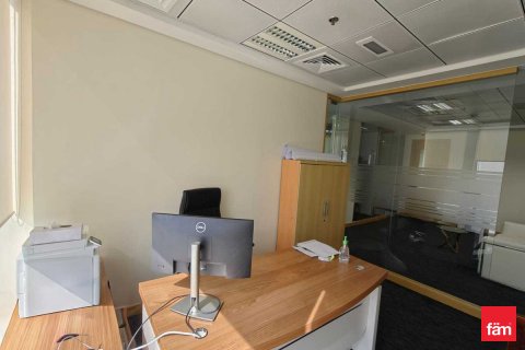 Office in Dubai, UAE 125 sq.m. № 655900 - photo 10
