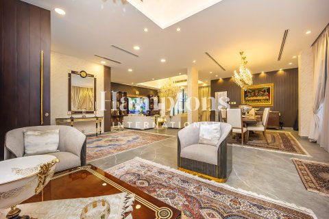 Villa à louer à Nadd Al Sheba, Dubai, EAU 4 chambres, 474.29954396 m2 № 659956 - photo 1