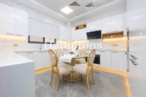 Villa à louer à Nadd Al Sheba, Dubai, EAU 4 chambres, 474.29954396 m2 № 659956 - photo 12