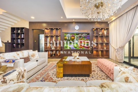 Villa à louer à Nadd Al Sheba, Dubai, EAU 4 chambres, 474.29954396 m2 № 659956 - photo 18