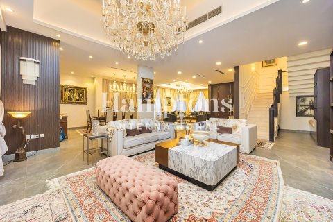 Villa à louer à Nadd Al Sheba, Dubai, EAU 4 chambres, 474.29954396 m2 № 659956 - photo 22