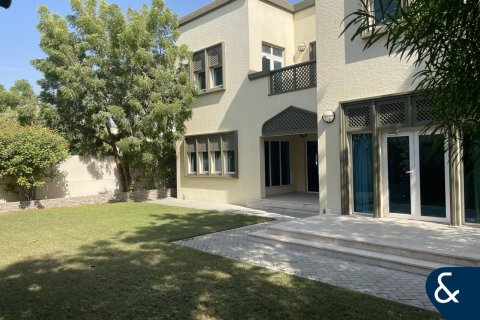 Villa te koop in Jumeirah Park, Dubai, VAE 3 slaapkamers, 511 vr.m., nr 666450 - foto 1