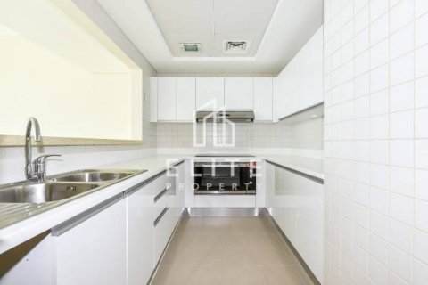 Купить квартиру в Джумейра Бич Резиденс, Дубай, ОАЭ 2 спальни, 152м2, № 754669 - фото 5