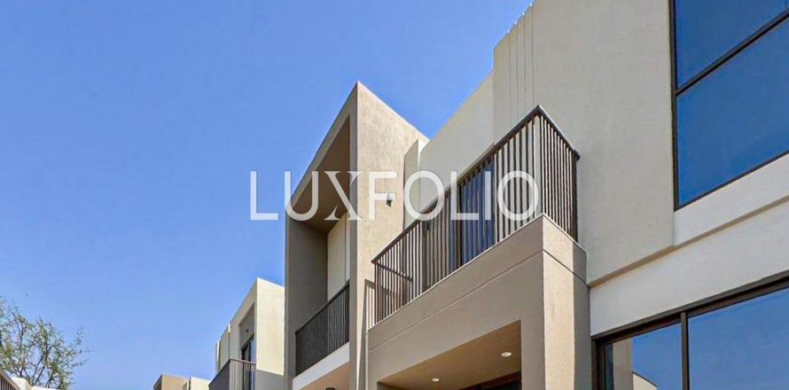 Rumah bandar di Dubai Land, Dubai, UAE 3 bilik tidur, 184 meter persegi № 628345