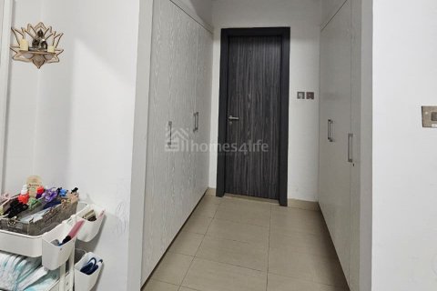 Apartment til salg i Motor City, Dubai, UAE 2 soveværelser, 133 kvm № 739374 - foto 3