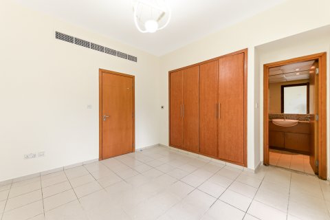 Apartament de închiriat în Greens, Dubai, EAU 2 dormitoare, 101.35 mp.  №750525 - poză 7