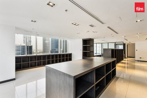 Iroda itt: Dubai, EAE, 229.9 m², azonosító: 726687