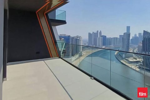 Appartamento in vendita a Business Bay, Dubai, EAU 2 camere da letto, 118.7 mq. № 647976 - foto 9