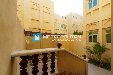 Villa Al Nahyan, Abu Dhabijā, AAE 5 istabas, 365 m2 Nr. 651893 - attēls 27