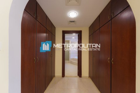 Villa Al Nahyan, Abu Dhabijā, AAE 5 istabas, 365 m2 Nr. 651893 - attēls 18