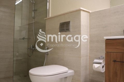 Dupleks në Masdar City, Abu Dhabi, Emiratet e Bashkuara Arabe 2 dhoma gjumi, 71.4 m2. № 574280 - Foto 11