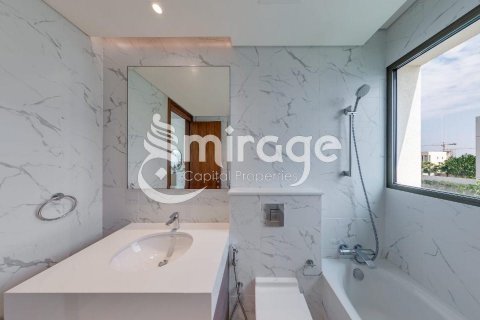 Vilë në Abu Dhabi, Emiratet e Bashkuara Arabe 4 dhoma gjumi, 472.7 m2. № 574281 - Foto 10