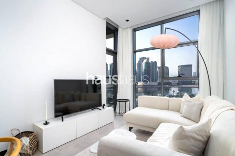 Apartment in Business Bay, Dubai, UAE 1 bedroom, 49 sq.m. № 625865 - photo 1
