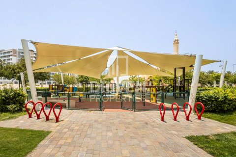 Byt v Motor City, Dubai, SAE 2 ložnice, 139 m² Č.: 601607 - fotografie 16