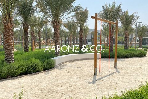 Al Furjan, Dubai, UAE의 임대용 빌라 침실 4개, 376.3제곱미터 번호 670780 - 사진 12