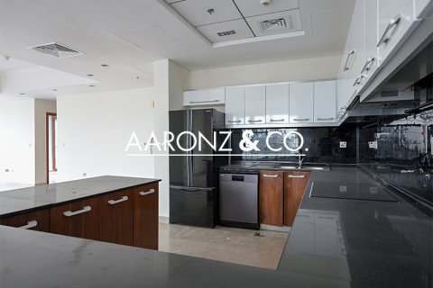 Зняти в оренду пентхаус в Дубай Марина, ОАЕ 5 спалень, 345.5м2, № 670778 - фото 15