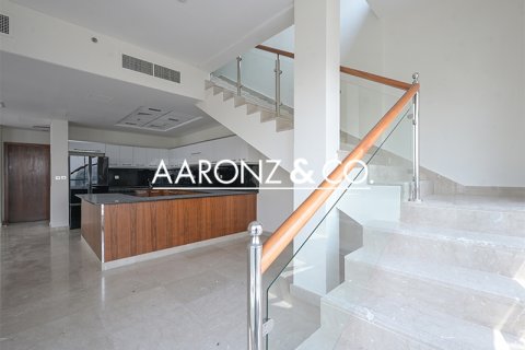 Зняти в оренду пентхаус в Дубай Марина, ОАЕ 5 спалень, 345.5м2, № 670778 - фото 4