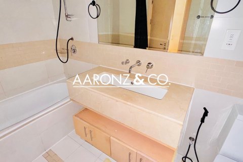 Apartmen di Dubai Marina, Dubai, UAE 1 bilik tidur, 84 meter persegi № 670781 - foto 16