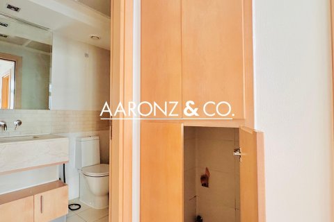 Apartmen di Dubai Marina, Dubai, UAE 1 bilik tidur, 84 meter persegi № 670781 - foto 12