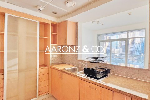 Apartmen di Dubai Marina, Dubai, UAE 1 bilik tidur, 84 meter persegi № 670781 - foto 9