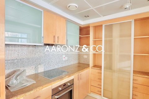 Apartmen di Dubai Marina, Dubai, UAE 1 bilik tidur, 84 meter persegi № 670781 - foto 10
