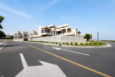 Jumeirah, Dubai, BAE’de satılık villa 6 yatak odası, 950.31 m&sup2; No 742881 - fotoğraf 24