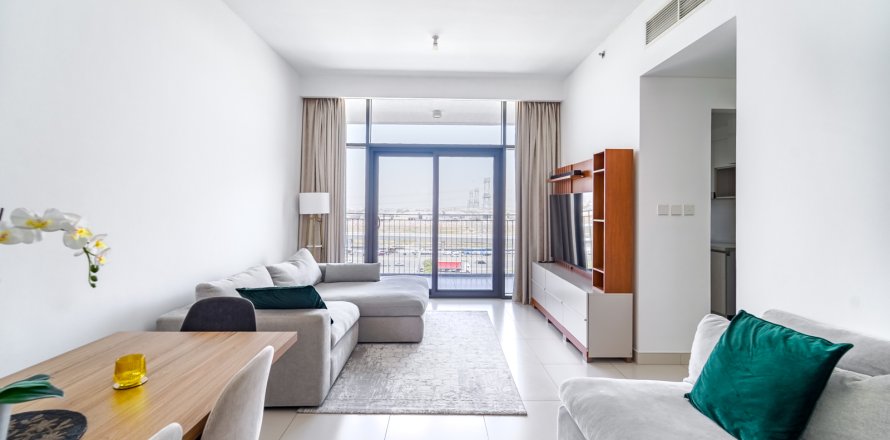 Apartament në Dubai, Emiratet e Bashkuara Arabe 2 dhoma gjumi, 94 m2. № 701808