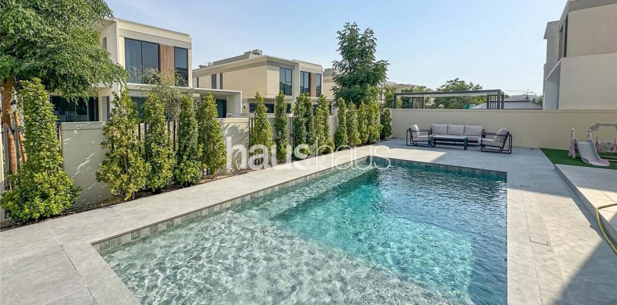 Villa in Tilal Al Ghaf, Dubai, UAE 5 bedrooms, 509 sq.m. № 626540