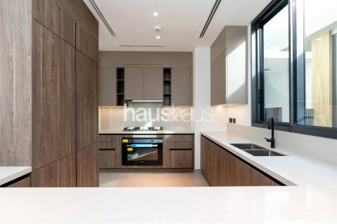 Villa in Tilal Al Ghaf, Dubai, UAE 5 bedrooms, 509 sq.m. № 626540 - photo 12