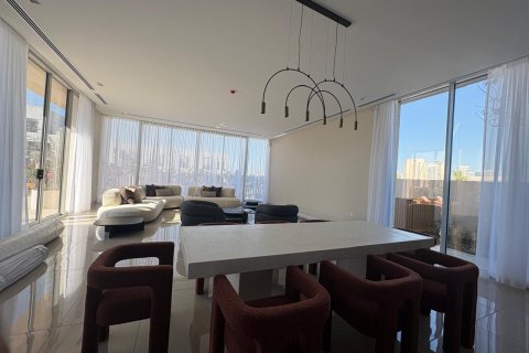 Vilë në Al Reem Island, Abu Dhabi, Emiratet e Bashkuara Arabe 6 dhoma gjumi, 1218 m2. № 716572 - Foto 10