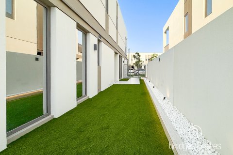 Vilă de închiriat în Tilal Al Ghaf, Dubai, EAU 4 dormitoare, 230 mp.  №703512 - poză 14