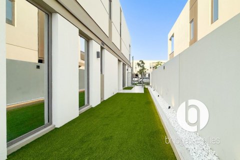 Vilă de închiriat în Tilal Al Ghaf, Dubai, EAU 4 dormitoare, 233 mp.  №703512 - poză 14