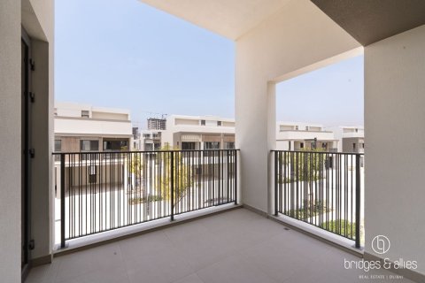 Vilă de închiriat în Tilal Al Ghaf, Dubai, EAU 4 dormitoare, 230 mp.  №703512 - poză 16