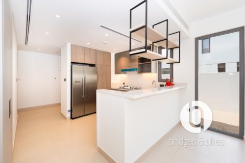 Vilă de închiriat în Tilal Al Ghaf, Dubai, EAU 4 dormitoare, 233 mp.  №703512 - poză 4