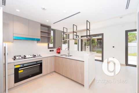 Vilă de închiriat în Tilal Al Ghaf, Dubai, EAU 4 dormitoare, 233 mp.  №703512 - poză 3