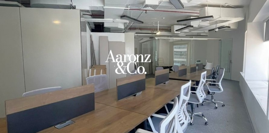 Office in Business Bay, Dubai, UAE 124 sq.m. № 703510